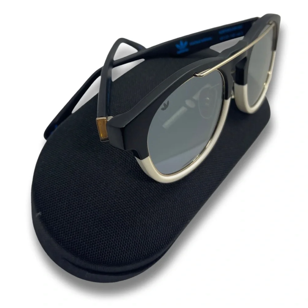 ADIDAS 😎 - Picture 12 of 13